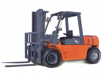 Xe Nâng Fork Lift Chạy Diesel 5 Tấn