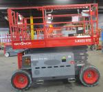 Xe Nâng Người Cắt kéo JLG 12m Làm Việc