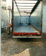 MOVING FLOOR FOR GOOD CHIPS, CASHEW NUTS