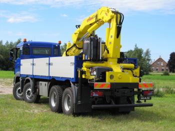 Cẩu Gập Hyva Nâng Block Gạch 2 Ton