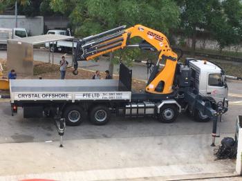 ARTICULATED CRANES 10 TON